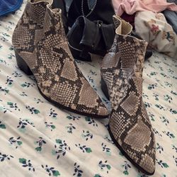 Steve Madden Boots