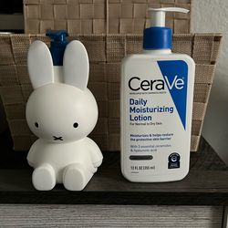 Cerave moisturizer and Crème Body Lotion