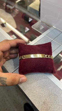 Curb link id bracelet 14k 25 grams