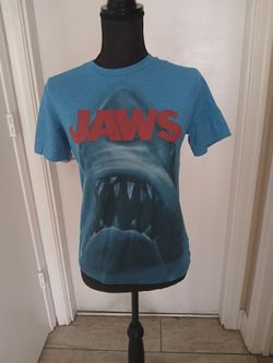 OLD NAVY VINTAGE JAWS GRAPHIC BLUE T-SHIRT