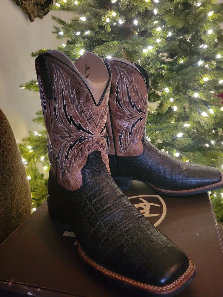 ARIAT SIZE 12 WESTERN BOOTS