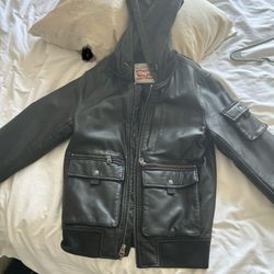 Levi’s leather jacket size small 