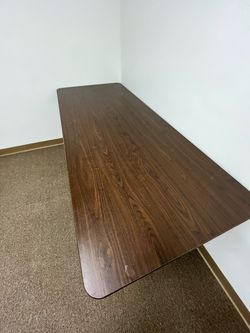 Foldable table