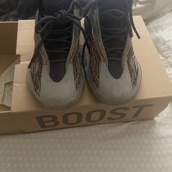 Good Used Yezzy Shoes