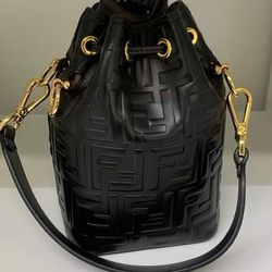 Fendi Mon Tresor Mini Bag for Sale in Atlanta, GA - OfferUp