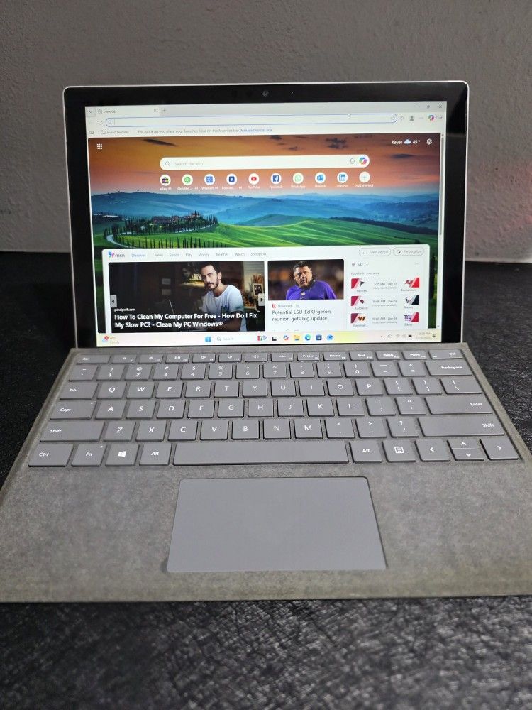 MICROSOFT SURFACE PRO 6
i5 - 8250u CPU
WINDOWS 11
25H2 UPDATED
256GB SSD
8GB RAM
WEBCAM FRONT AND BACK
DETACHABLE BACKLIT KEYBOARD
EXELLENT BATTERY LI