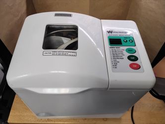 White-Westinghouse Automatic Bread Maker - Used Good Condition - Turns On