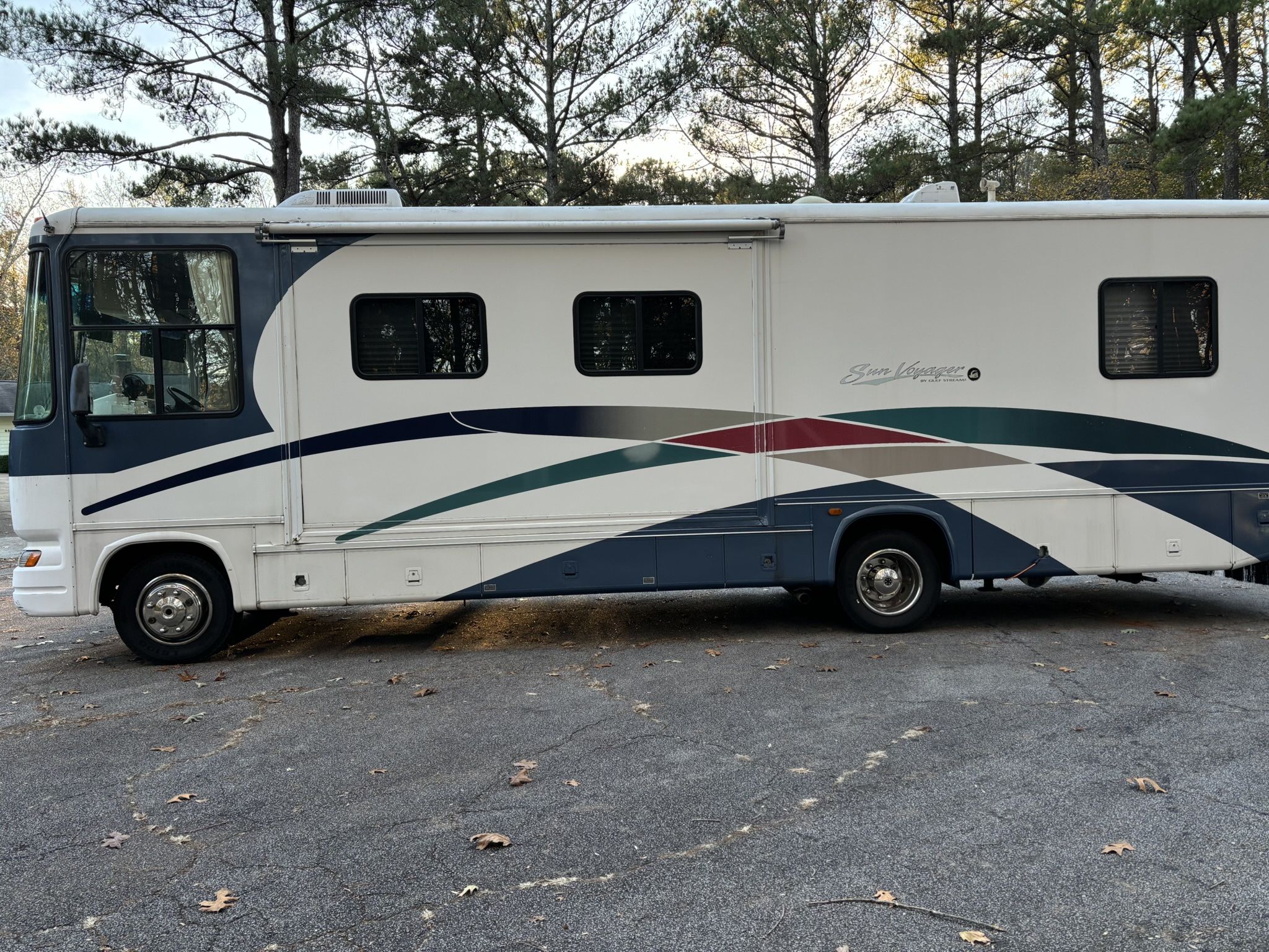 2001 Gulf Stream Sun Voyager