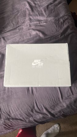 Nike Air Force 1 Sneakers in Box