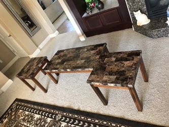 Coffee table with end tables