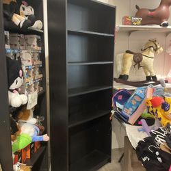 Sleek Black 5-Shelf Bookcase – Perfect for Storage! 📚✨- $15 Only