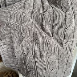 Grey Cable Knit Throw Blanket 