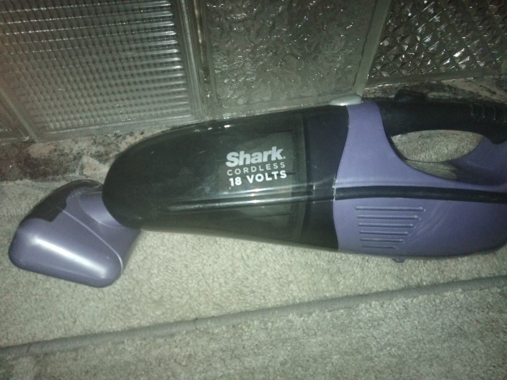 Shark Wireless Vacuum 