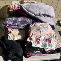 Children’s Clothing 
