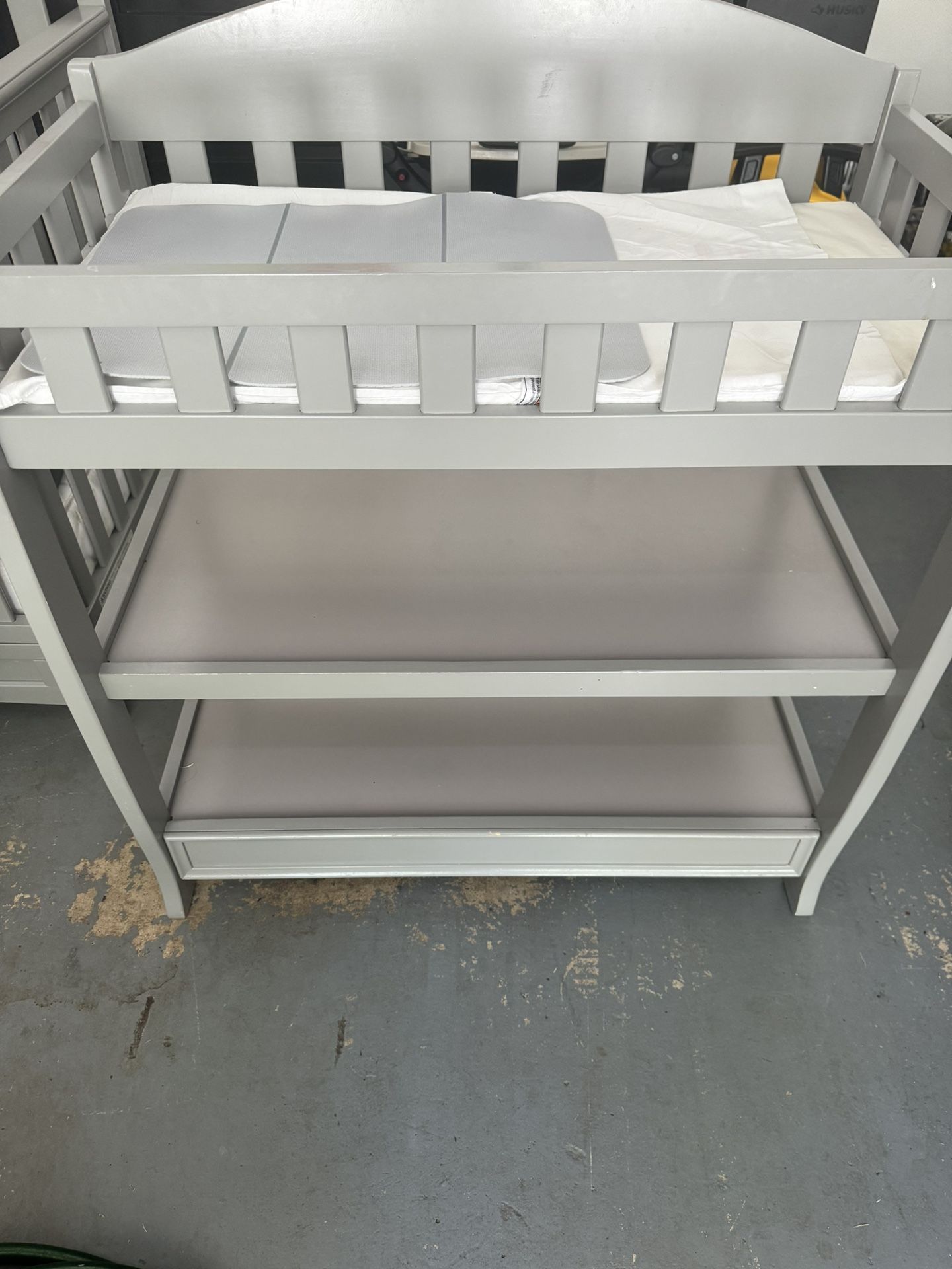 Delta Infant Changing Table