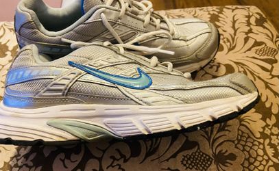 Nike Initiator Running Tennis Shoes Women 