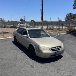 2000 Nissan Maxima