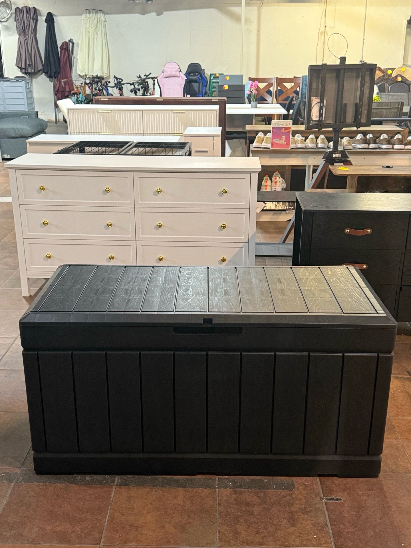 Outdoor Storage Box 80 Gallon Resin Waterproof Deck Box Delivery Box with Wood Texture Large Storage Bin for Patio Cushions (Black)💰60$ Decatur Locat