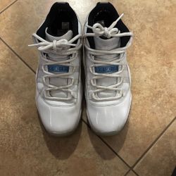 Jordan 11 Legend Blue
