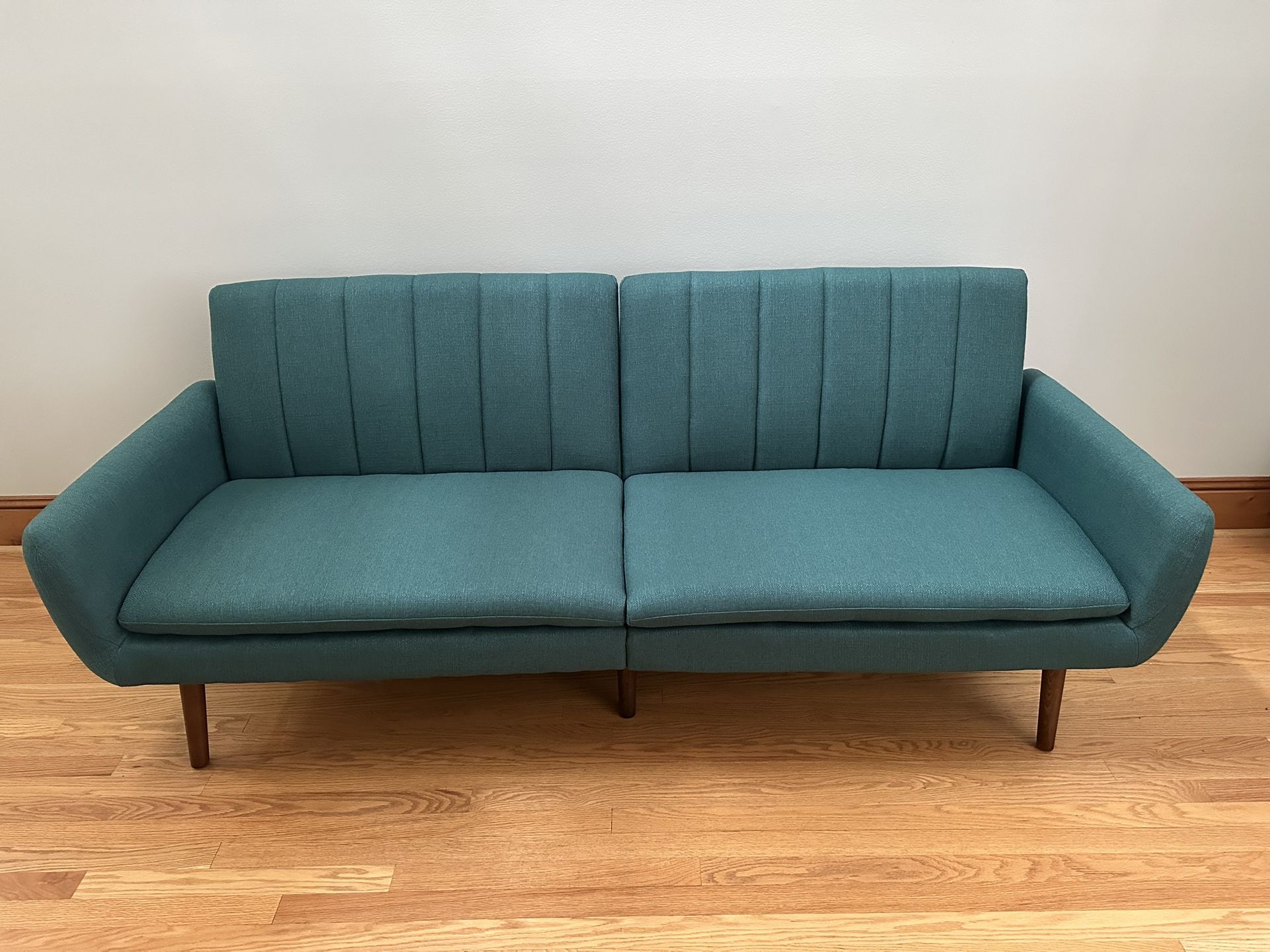 Sofa Sleeper (LIKE NEW) Novogratz Brittany 81.5" Round Arm Convertible
