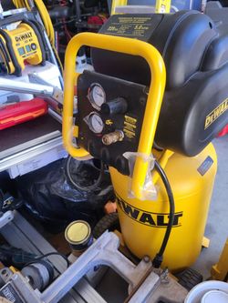 Dewalt 15 Gal. Portable Electric Air Compressor