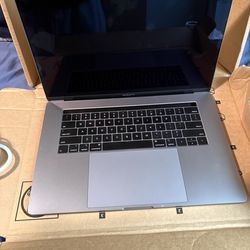 MacBook Pro 15” (2018) – i9, 32GB RAM, Excellent Condition 🔥
