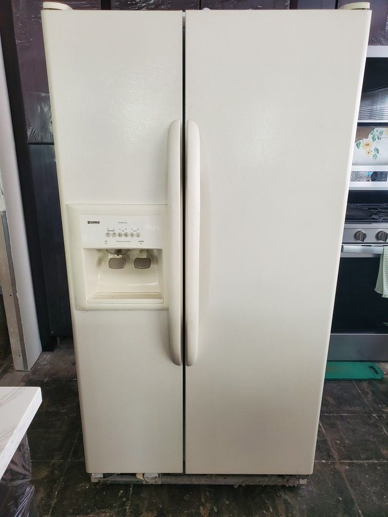 Refrigerator/ Freezer