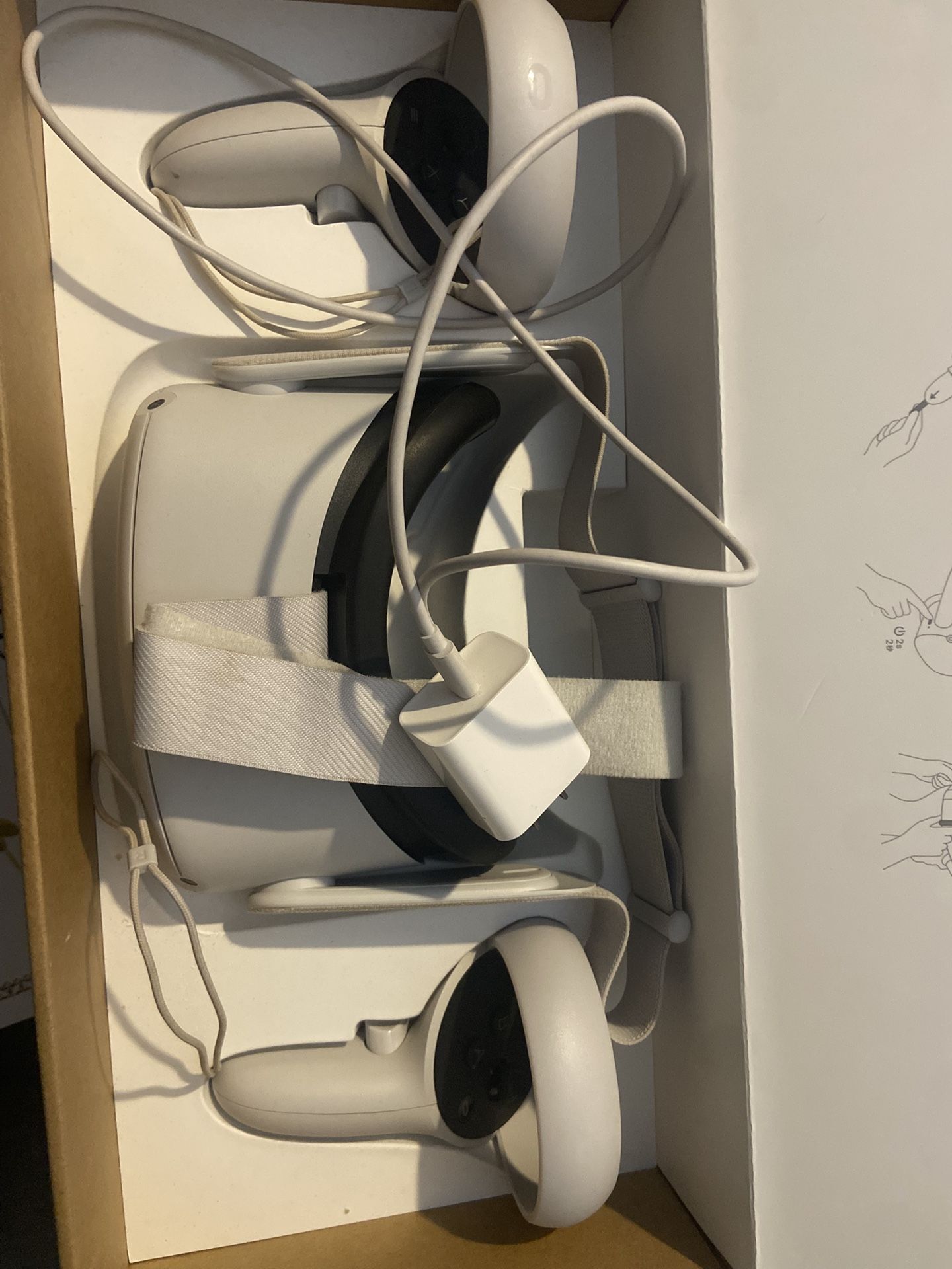 Oculus Quest 2 128GB White Standalone VR Headset with Controllers and USB-C