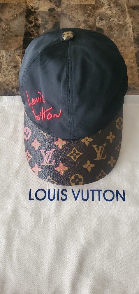 Louis Vuitton Fall In Love Hat