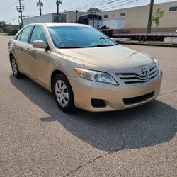 2010 TOYOTO CAMRY 129K