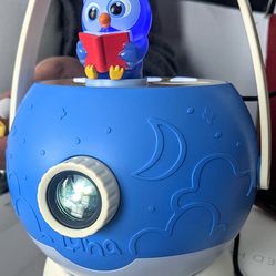 Luna Kids Storytime Projector