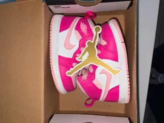 Pink Jordan’s toddler