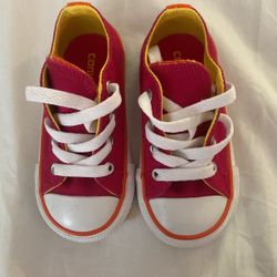 Kids Converse Size 6 