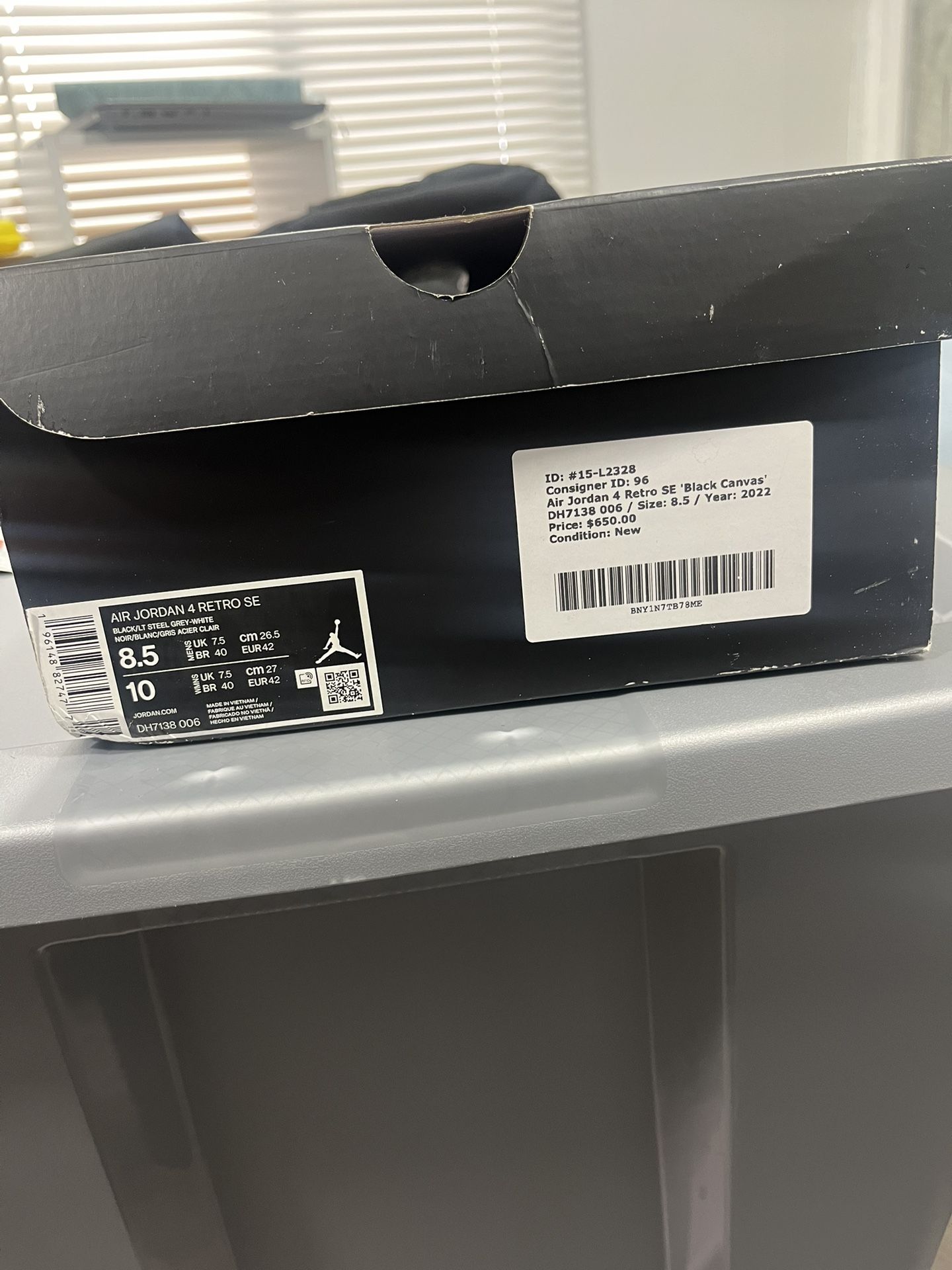 Air Jordan 4 Retro SE ‘Black Canvas’