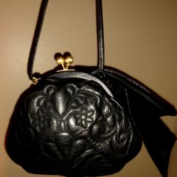 ISABELLA FIORE BEAUTIFUL LEATHER BAG