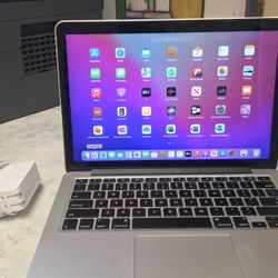 MacBook Pro 13" Model A1502
Intel i5 2.37Ghz 8Ram 512SSD
 display 2560X1600
Wifi. Monterey
