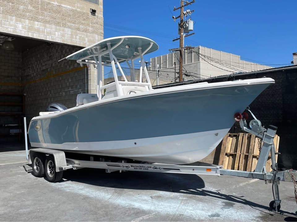 2023 Sea Hunt 229 Ultra Center Console