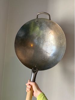 14” carbon steel wok