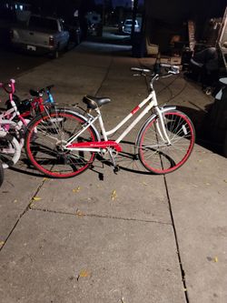 Schwinn Admiral 700c Hybrid Bike