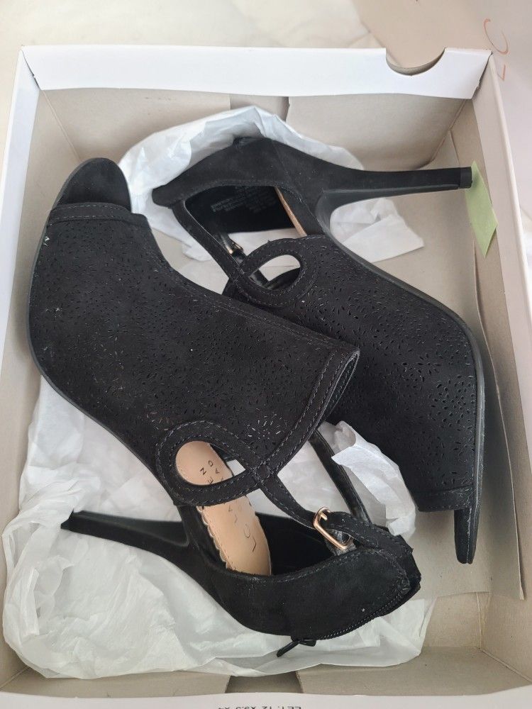 Lauren Conrad Size 10 Black Heels