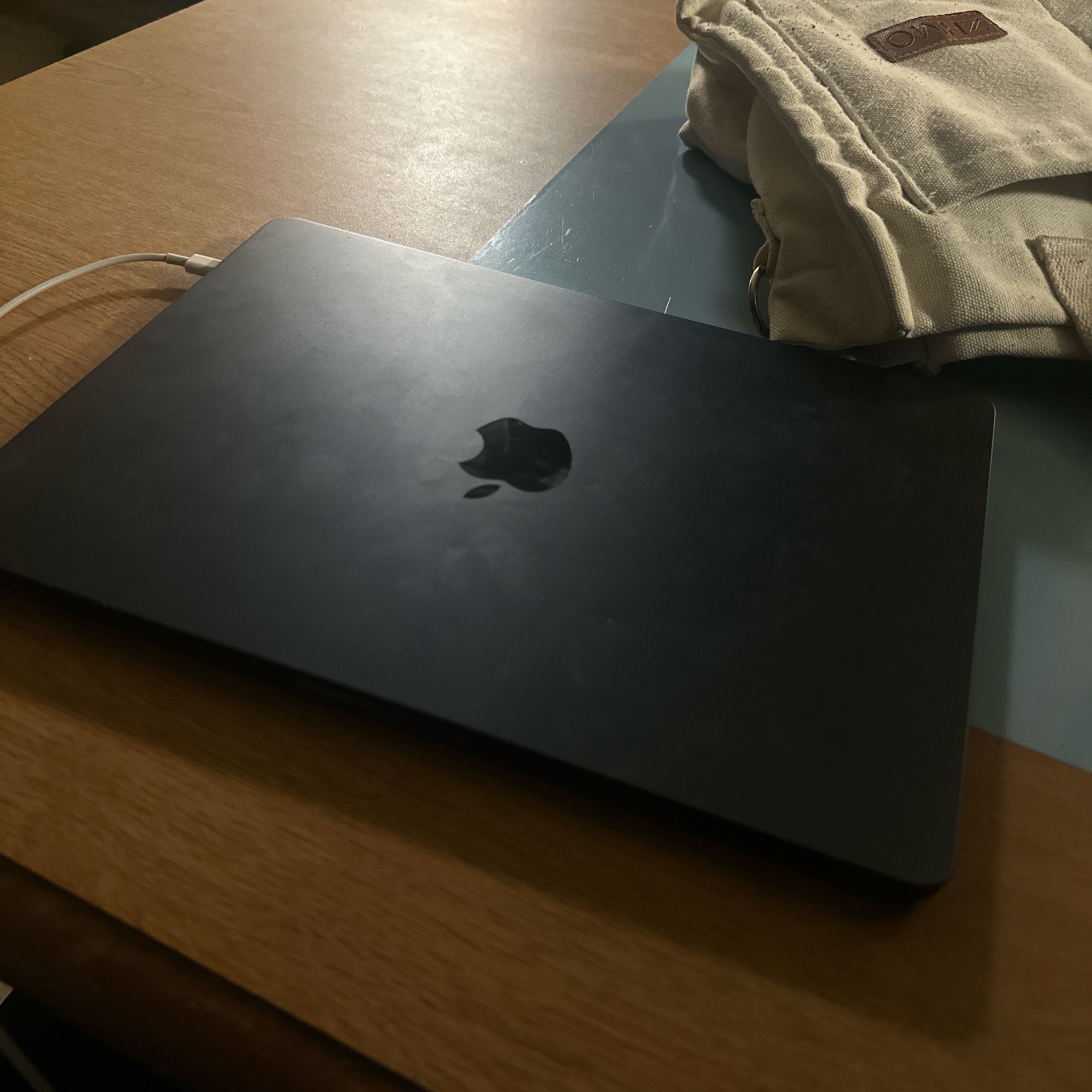 MacBook Air M2 2022