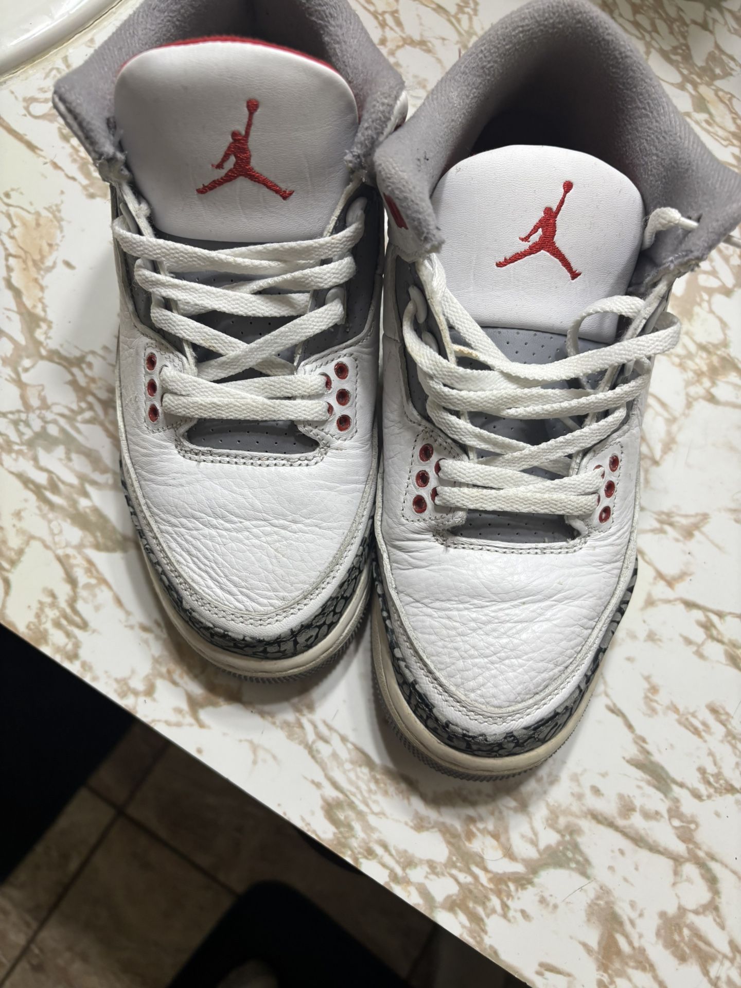 Jordan 3 Fire Red