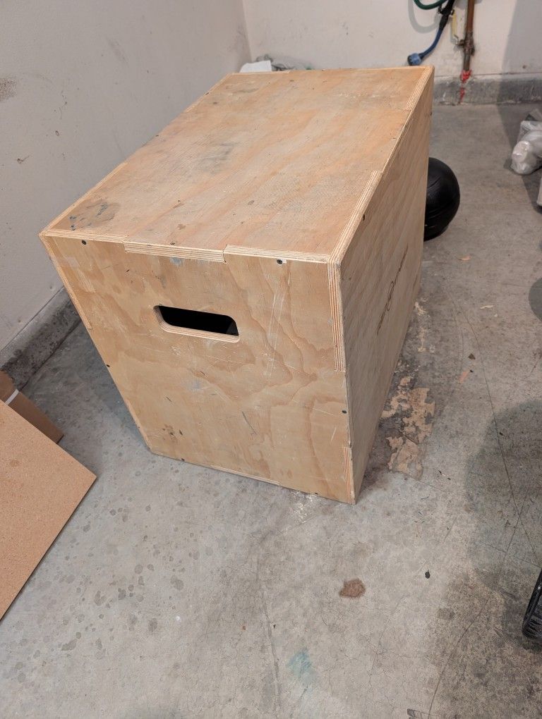 Wood Plyo Box (20x24x30”)