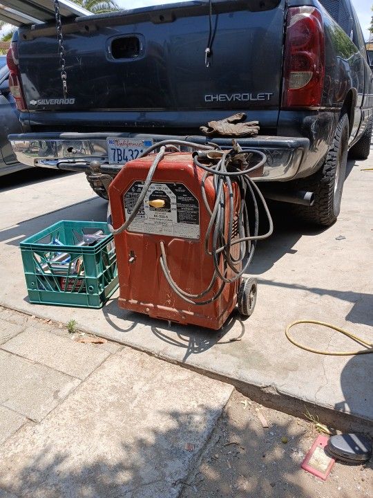 Lincoln 225_s Welder