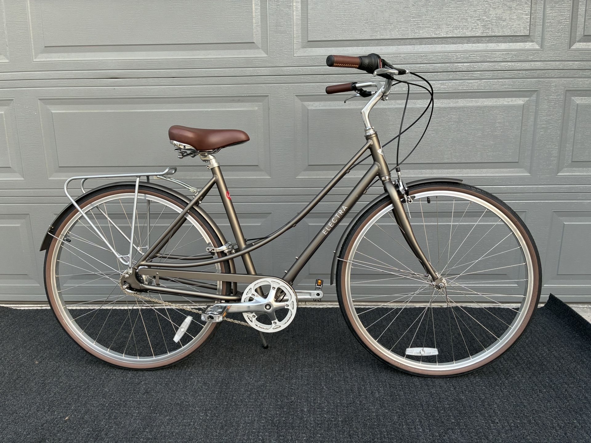 Trek Loft 7 Speed Comfort Cruiser City Bike