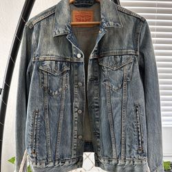 Levis Denim Jacket 