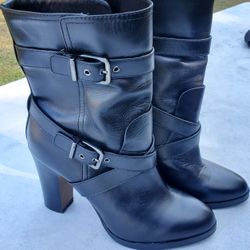 Pour La Victoire Roslin Buckled-Wrap Leather Boots. Women's Size 9½
