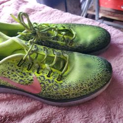 Size 12 Nike Running Shoes