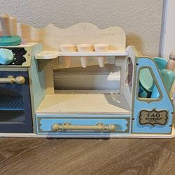 FAO Schwartz Dough Play Kitchen Set