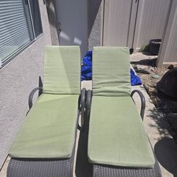 Lounge Chairs With Covers